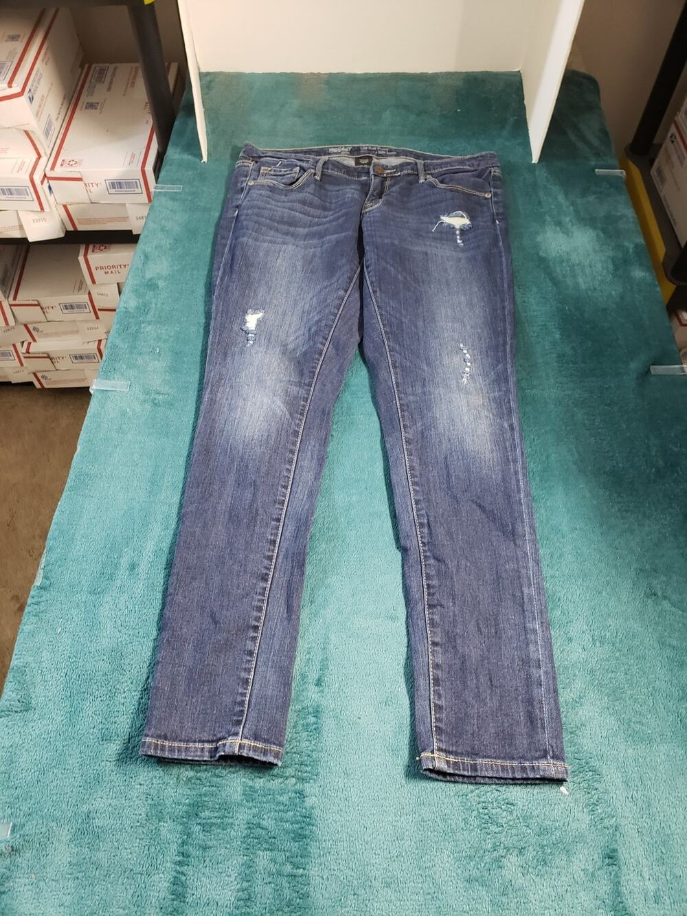 Mossimo Jeans Size 10 Women Blue Stretch Pants Denim Ladies Low Rise Skinny
